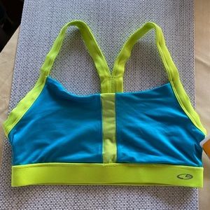 Sale 🎈🎈NWTs Champion sports bra
